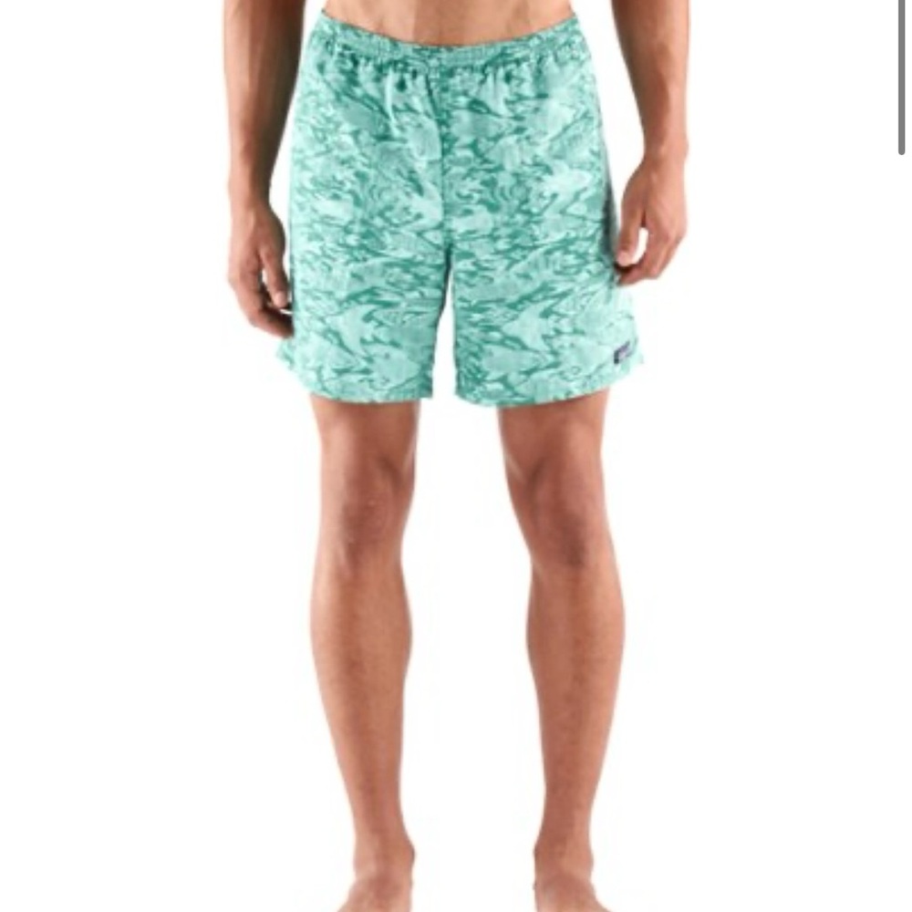 Patagonia Men’s Fish Print Swim Trunks Teal Turquoise Board Shorts XXL 4.5”